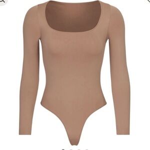 SKIMS Essential Long Sleeve Scoop Neck Bodysuit
